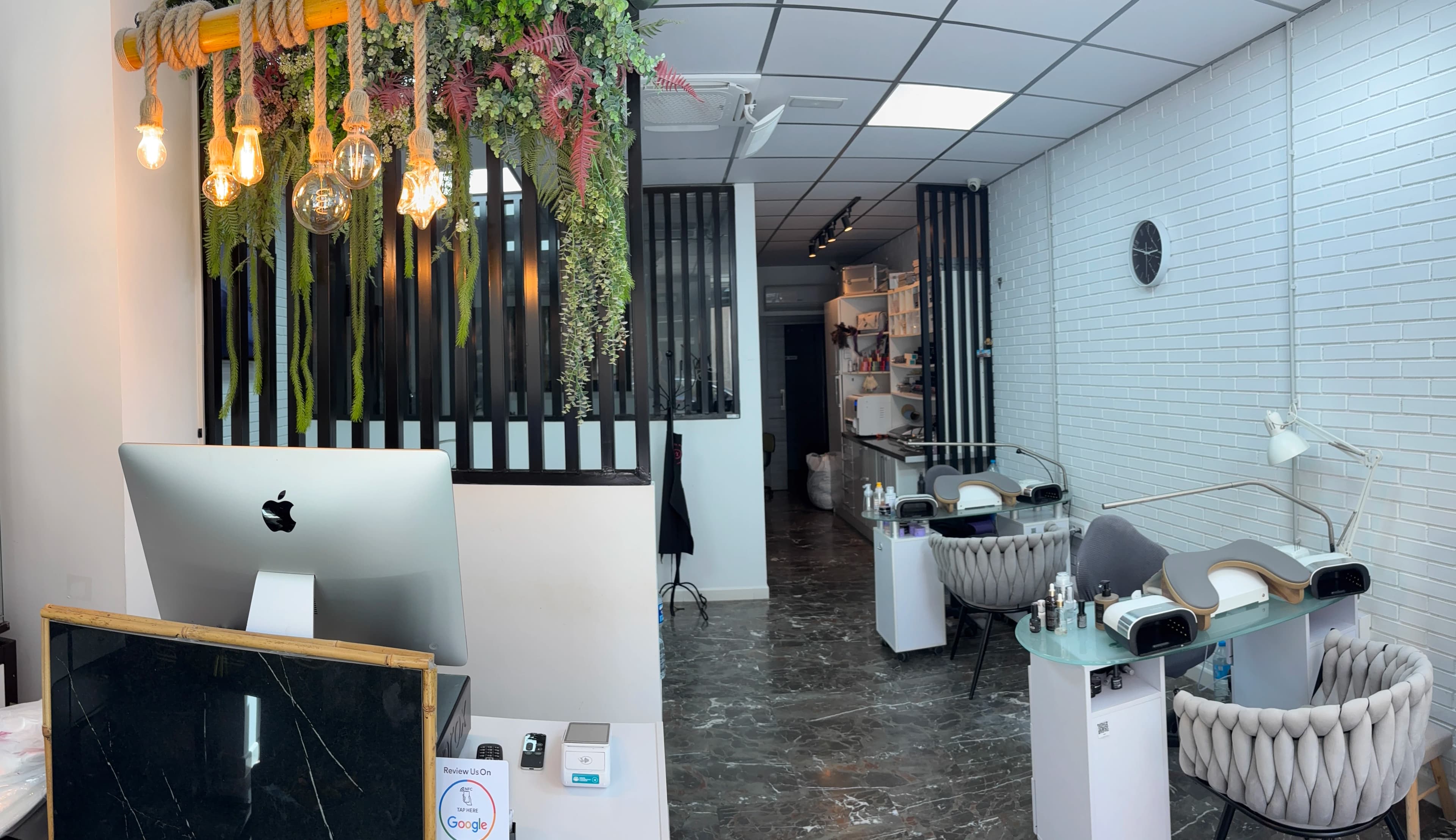 Espacio profesional de servicios Anita Nails en El Ejido